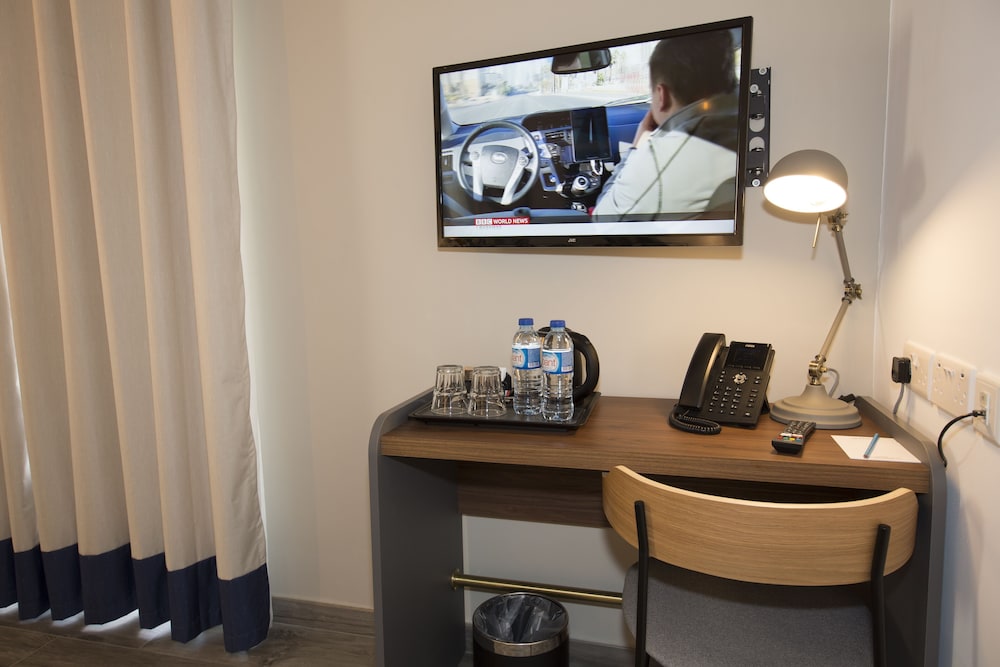 Lady Todd — Hotel rooms in Sliema, Malta Island