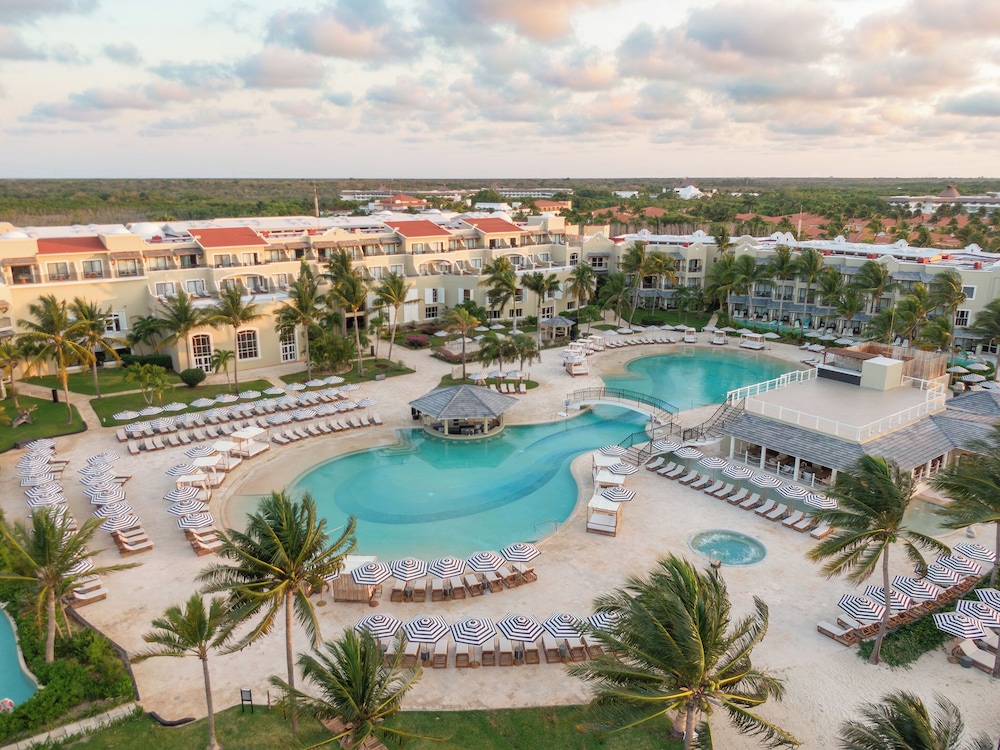 Hyatt Zilara Riviera Maya Adults Only All Inclusive — Swimming pool in Playa del Carmen, Quintana Roo