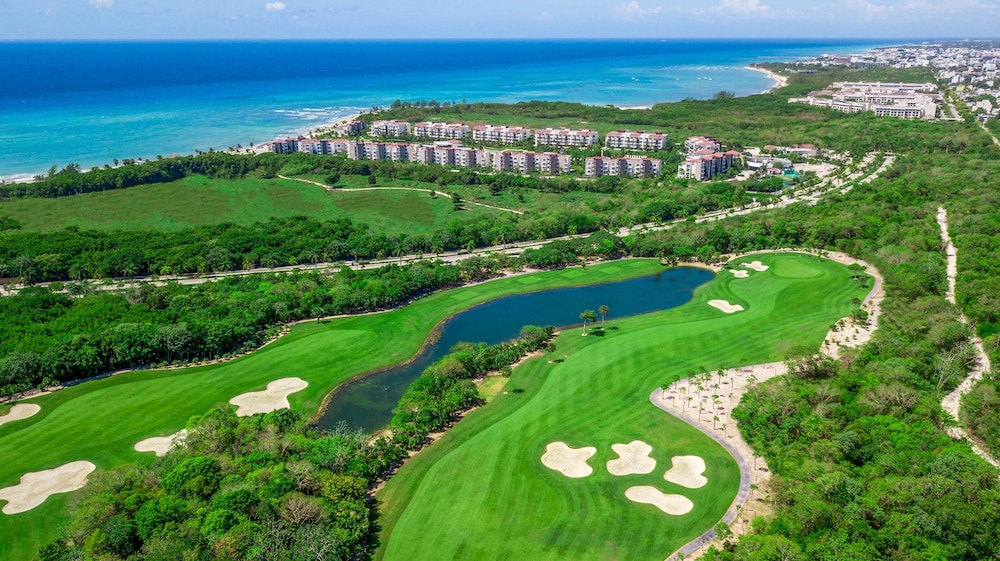 Mareazul Beach Condos Playa Del Carmen — Sports & recreation in Playa del Carmen, Quintana Roo