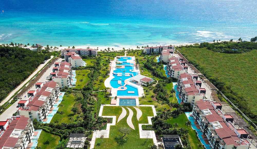 Mareazul Beach Condos Playa Del Carmen — Main photo in Playa del Carmen, Quintana Roo