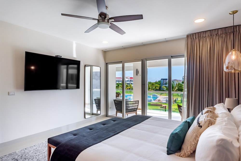 Mareazul Beach Condos Playa Del Carmen — Hotel rooms in Playa del Carmen, Quintana Roo