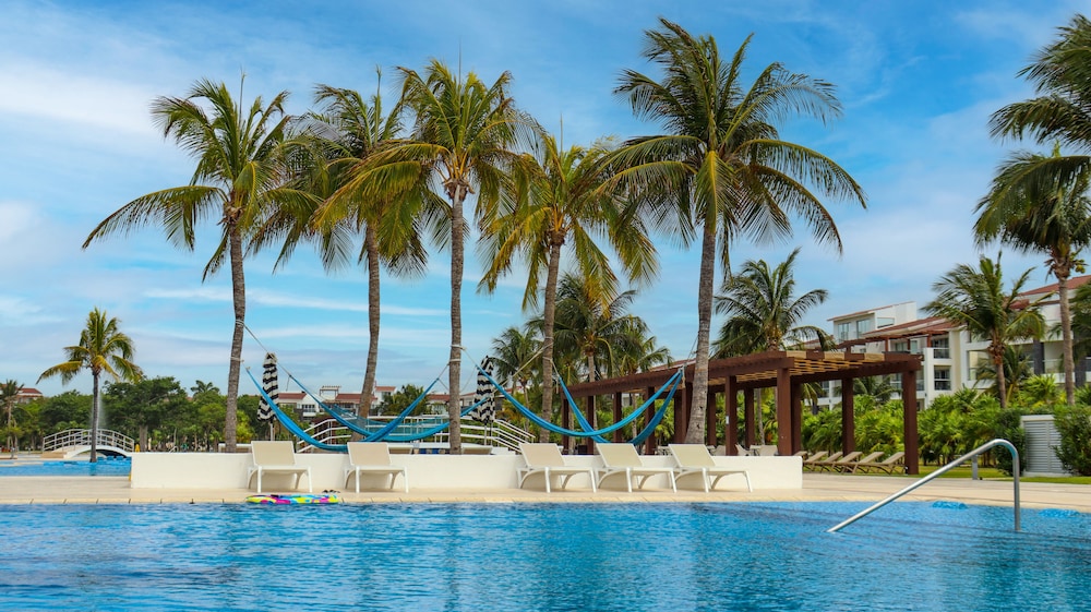 Mareazul Beach Condos Playa Del Carmen — Swimming pool in Playa del Carmen, Quintana Roo