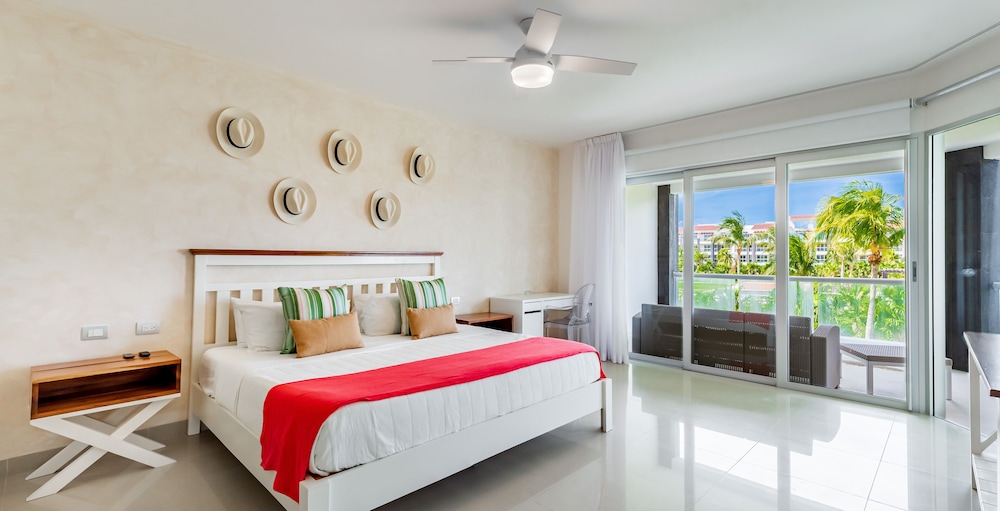 Mareazul Beach Condos Playa Del Carmen — Hotel rooms in Playa del Carmen, Quintana Roo