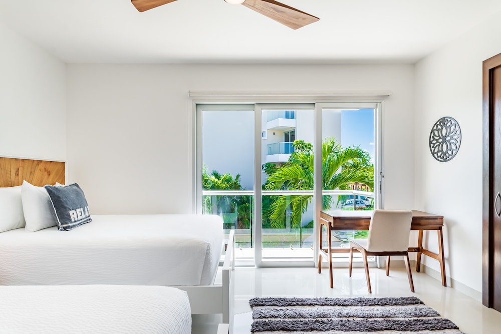Mareazul Beach Condos Playa Del Carmen — Hotel rooms in Playa del Carmen, Quintana Roo
