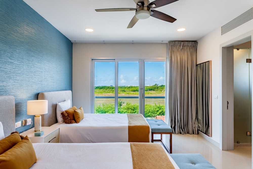 Mareazul Beach Condos Playa Del Carmen — Hotel rooms in Playa del Carmen, Quintana Roo