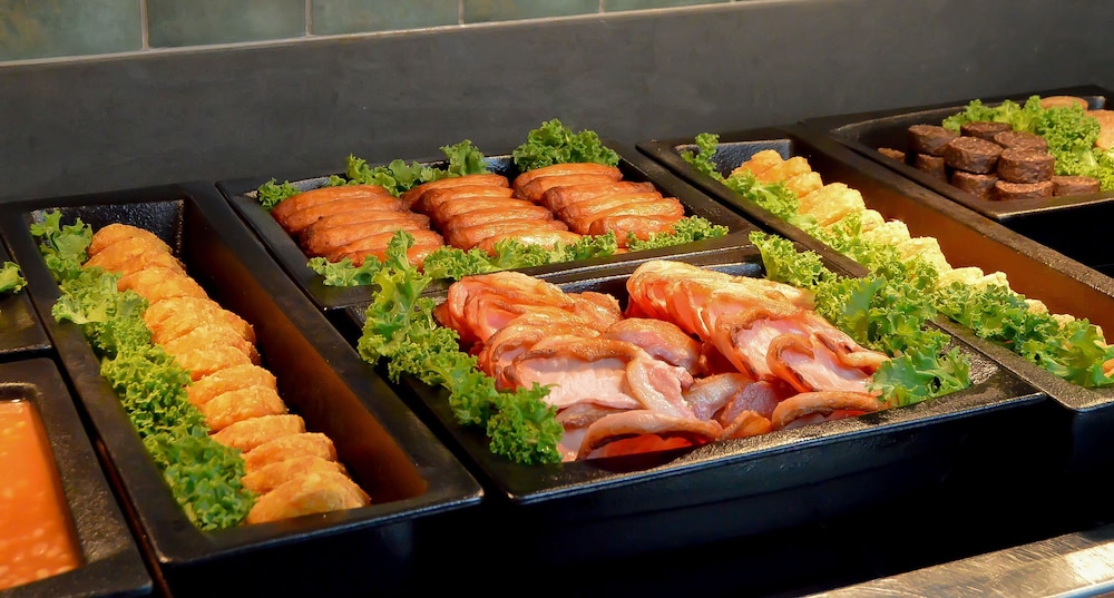 Travelodge PLUS Dublin City Centre — Restaurant & bars in Dublin, Dublin City