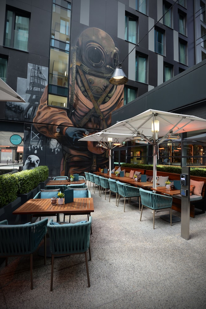 Travelodge PLUS Dublin City Centre — Restaurant & bars in Dublin, Dublin City