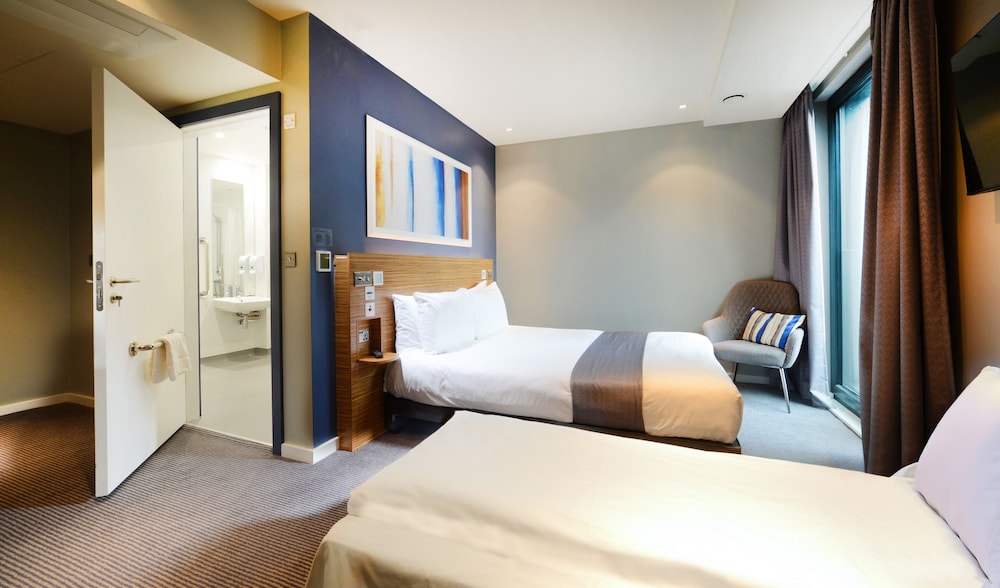 Travelodge PLUS Dublin City Centre — Hotel rooms in Dublin, Dublin City
