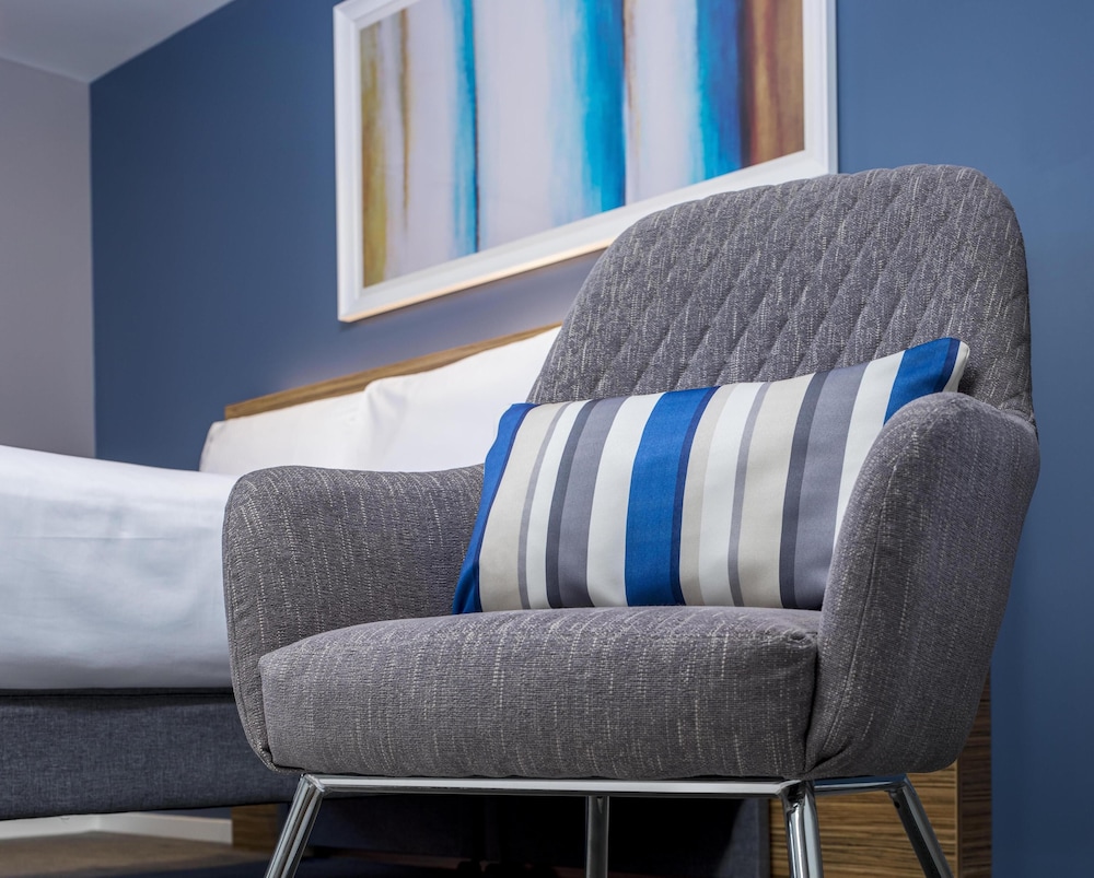 Travelodge PLUS Dublin City Centre — Hotel rooms in Dublin, Dublin City