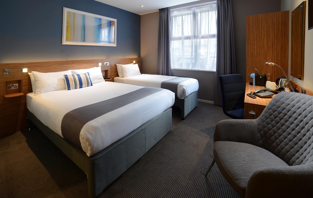 Travelodge PLUS Dublin City Centre — Hotel rooms in Dublin, Dublin City