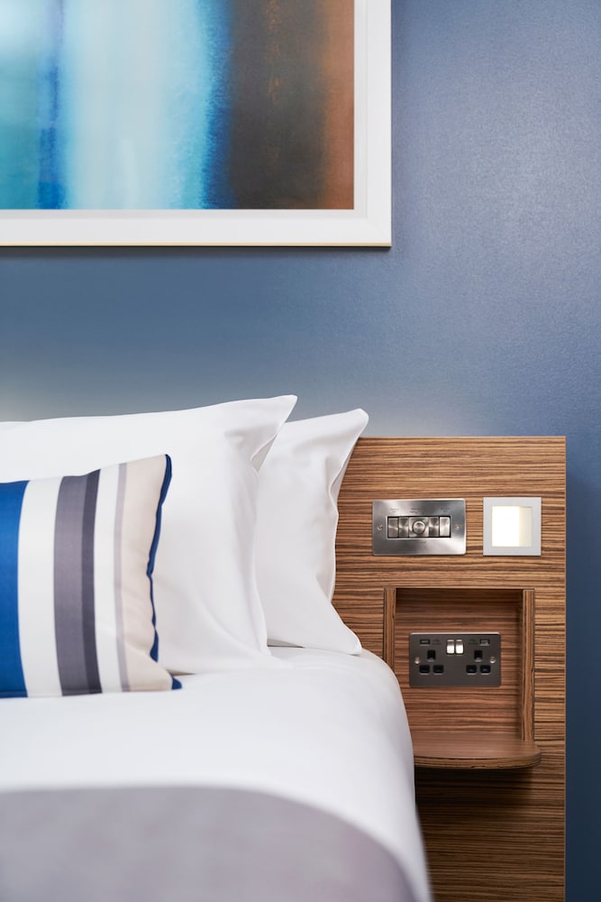 Travelodge PLUS Dublin City Centre — Hotel rooms in Dublin, Dublin City