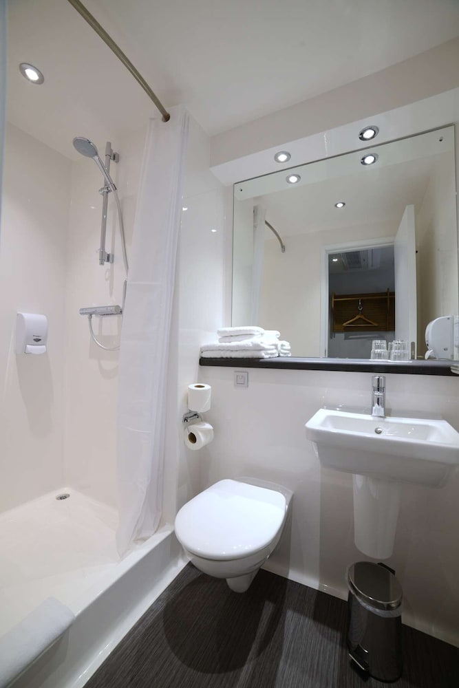 Travelodge PLUS Dublin City Centre — Hotel rooms in Dublin, Dublin City