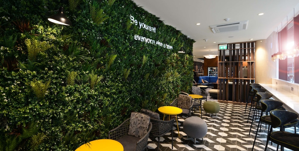 Travelodge PLUS Dublin City Centre — Restaurant & bars in Dublin, Dublin City