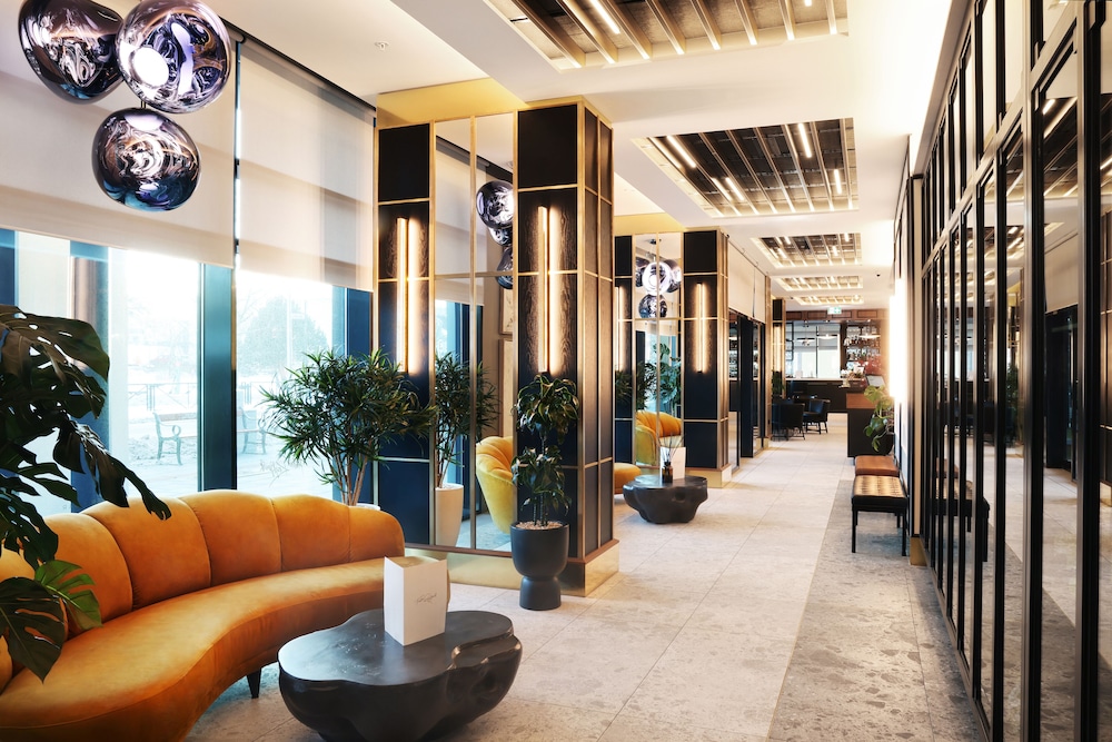 Hotel Reykjavik Saga — Restaurant & bars in Reykjavik, Capital Region