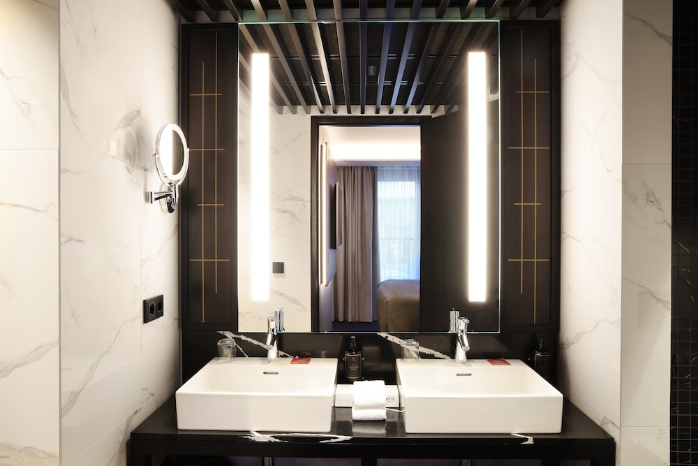 Hotel Reykjavik Saga — Hotel rooms in Reykjavik, Capital Region