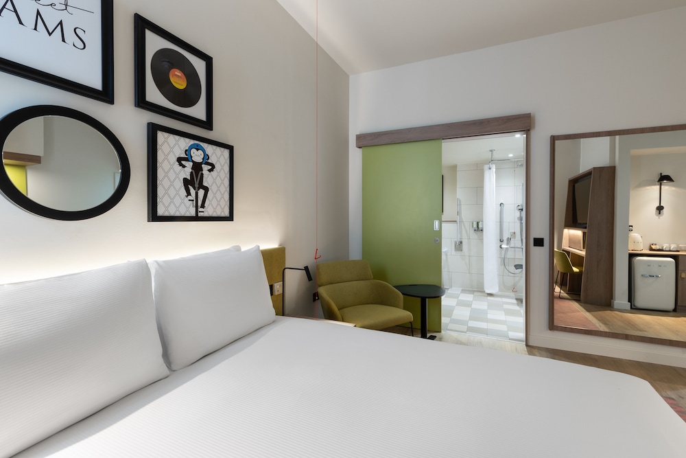 Hampton by Hilton Dublin City Centre — Hotel rooms in Dublin, Dublin City