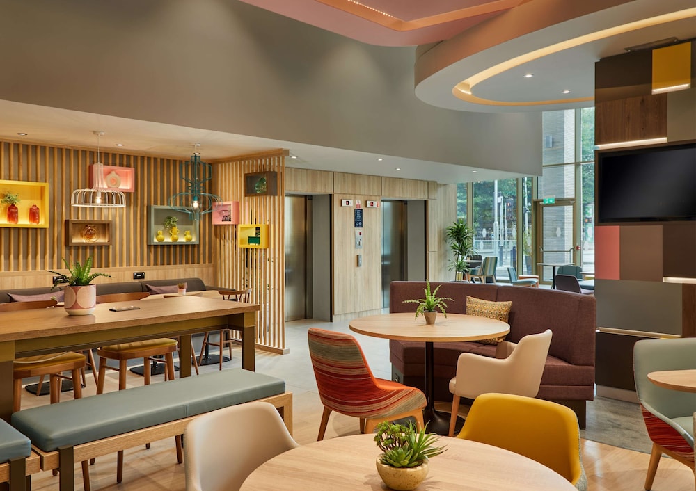 Hampton by Hilton Dublin City Centre — Restaurant & bars in Dublin, Dublin City