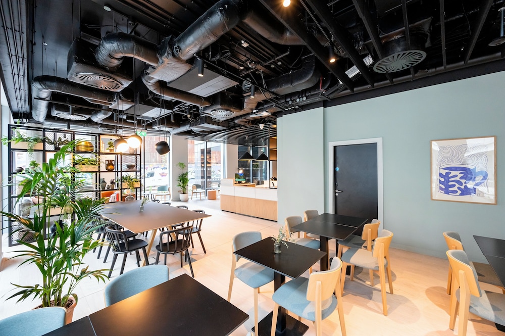 Staycity Aparthotels, Dublin, City Quay — Restaurant & bars in Dublin, Dublin City