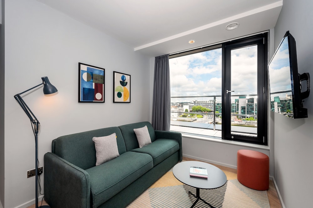 Staycity Aparthotels, Dublin, City Quay — Hotel rooms in Dublin, Dublin City