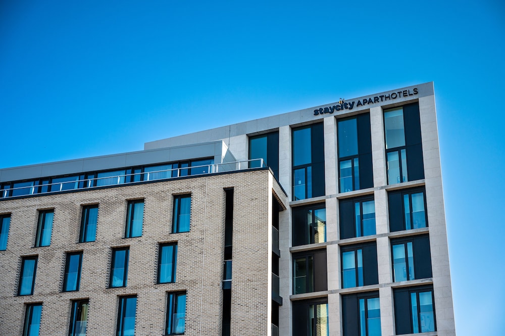 Staycity Aparthotels, Dublin, City Quay — Hotel building in Dublin, Dublin City