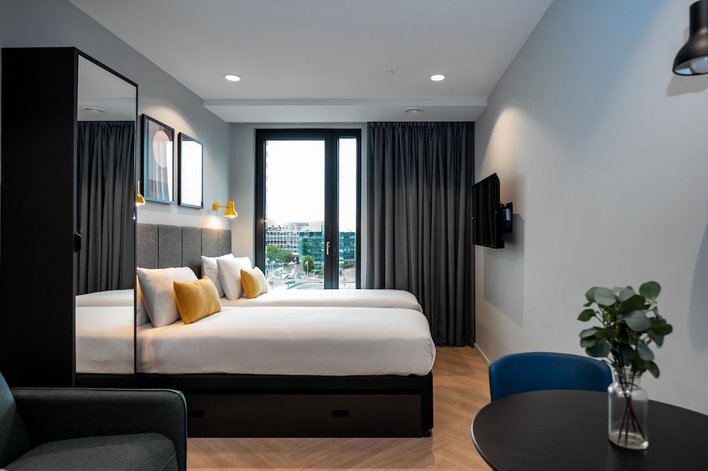 Staycity Aparthotels, Dublin, City Quay — Hotel rooms in Dublin, Dublin City