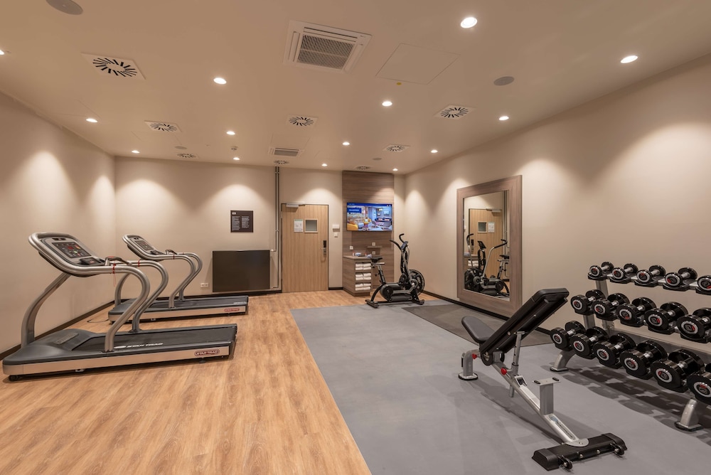 Hampton by Hilton Munich City North — Sports & recreation in Munich, Bavaria