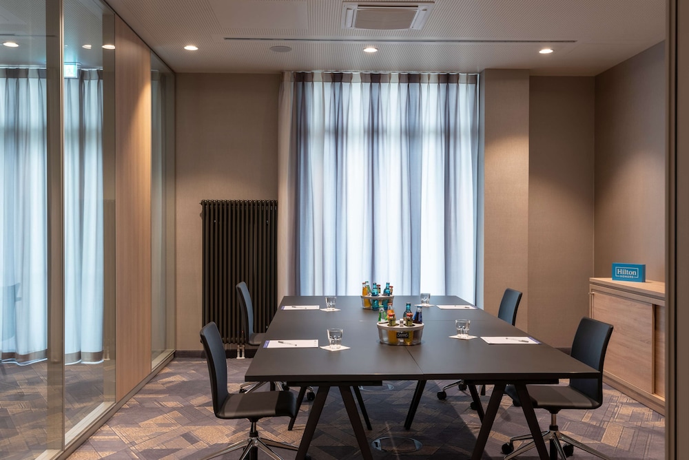 Hampton by Hilton Munich City North — Hotel building in Munich, Bavaria