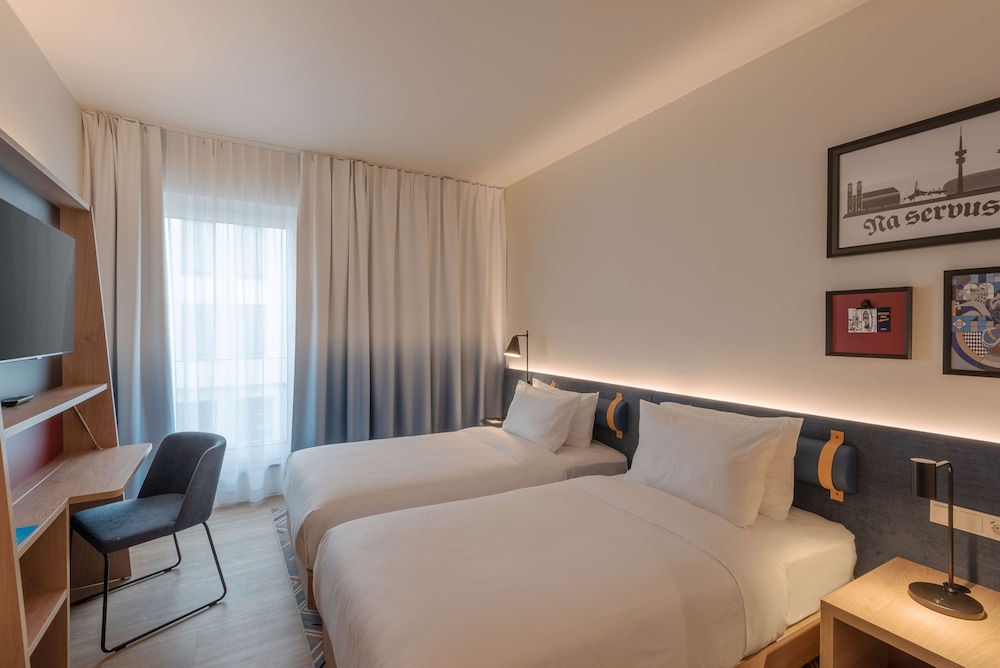 Hampton by Hilton Munich City North — Hotel rooms in Munich, Bavaria