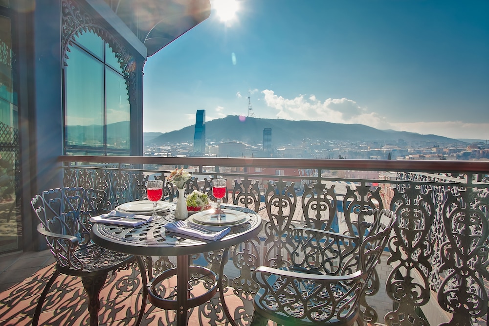 New Tiflis Hotel - zdjęcie 2