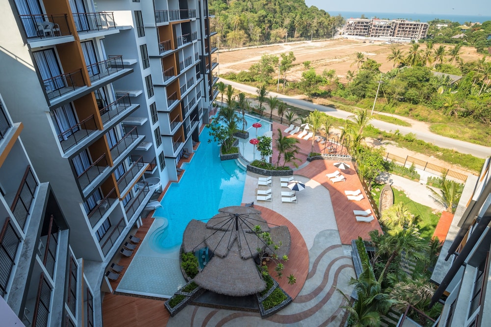 Sea Seeker Krabi Resort — Swimming pool in Ao Nang, Krabi