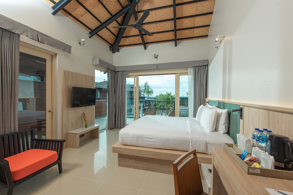 Holiday Ao Nang Beach Resort Krabi — Hotel rooms in Ao Nang, Krabi