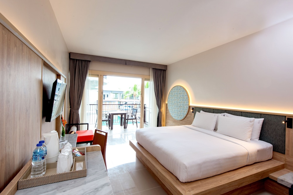 Holiday Ao Nang Beach Resort Krabi — Hotel rooms in Ao Nang, Krabi
