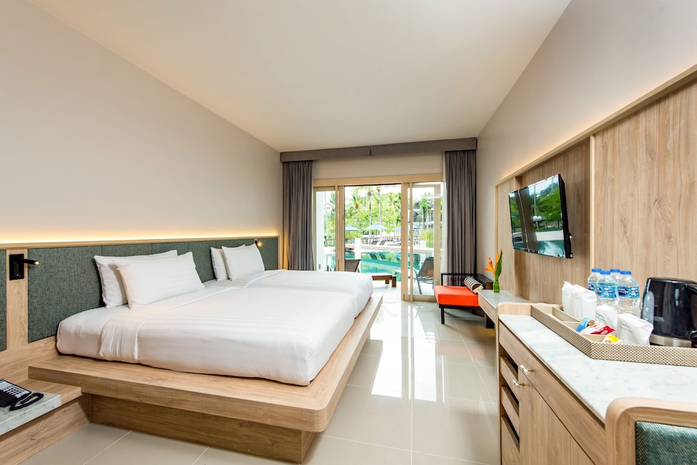 Holiday Ao Nang Beach Resort Krabi — Hotel rooms in Ao Nang, Krabi