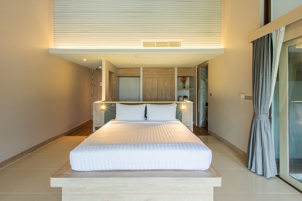 Holiday Ao Nang Beach Resort Krabi — Hotel rooms in Ao Nang, Krabi