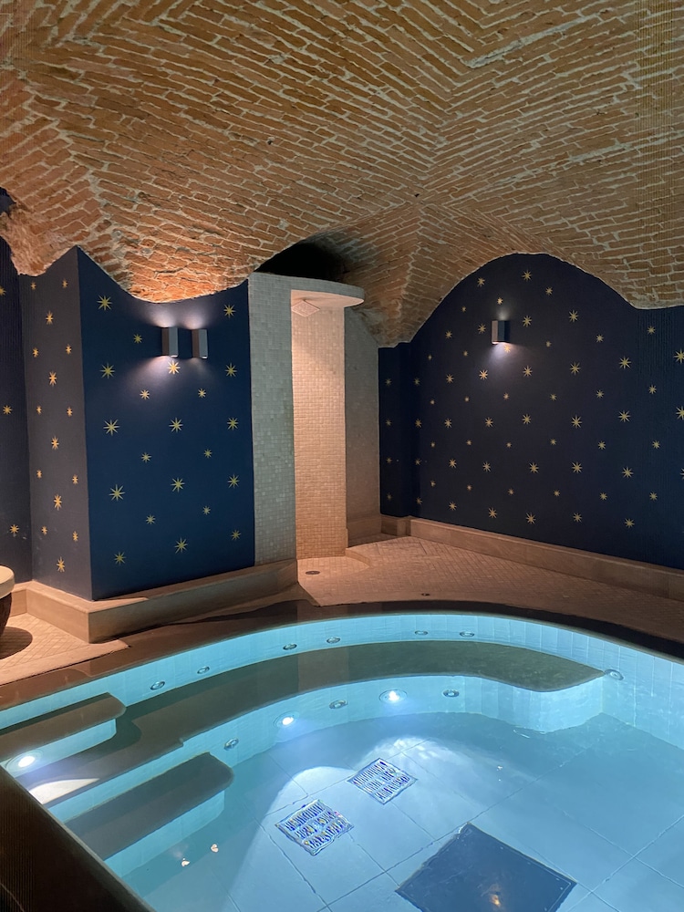 Hotel Number Nine — Spa in Florence, Tuscany