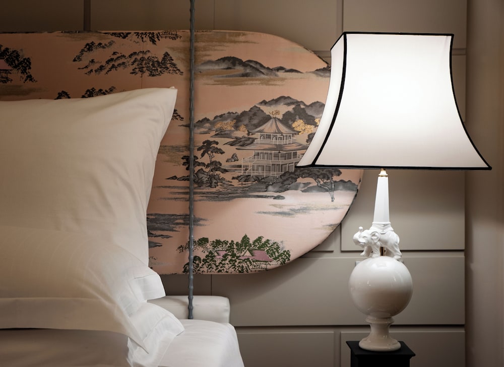 Hotel Number Nine — Hotel rooms in Florence, Tuscany