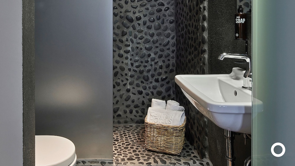 Thingholt Hotel Apartments from Center Hotels — Hotel rooms in Reykjavik, Capital Region