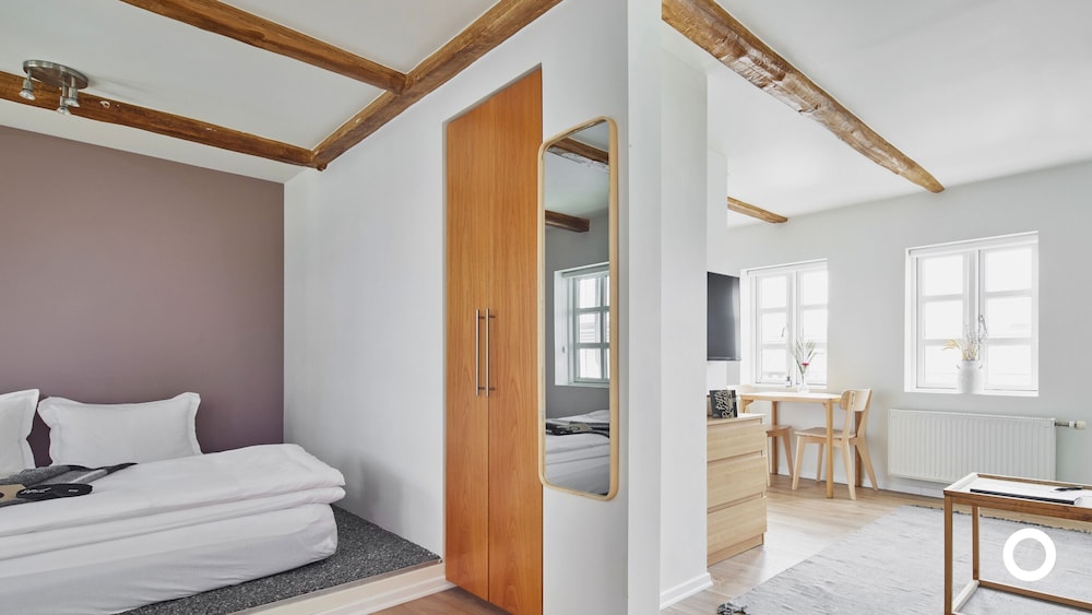 Thingholt Hotel Apartments from Center Hotels — Hotel rooms in Reykjavik, Capital Region