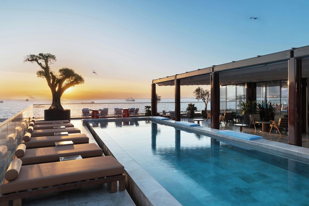 Izmir Marriott Hotel