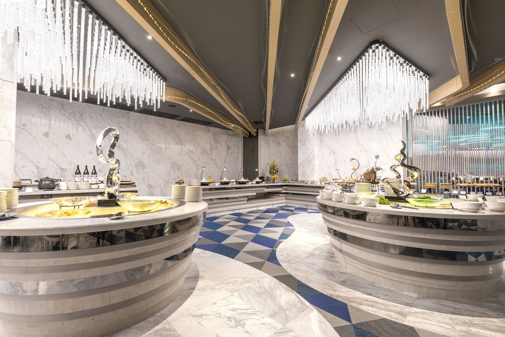 Mytt Hotel Pattaya — Restaurant & bars in Pattaya, Chonburi