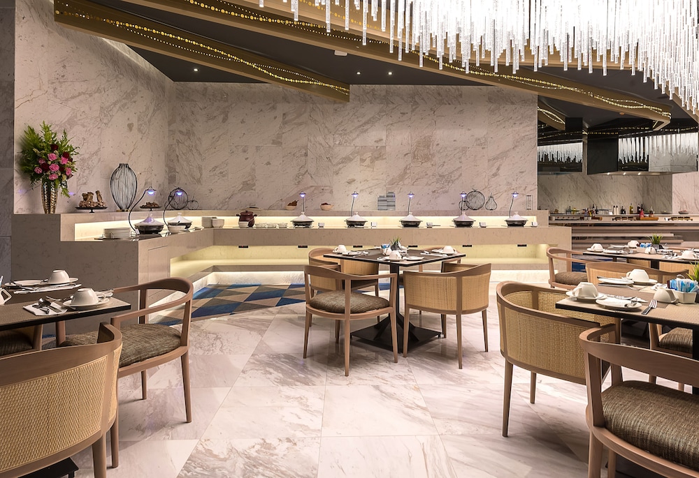 Mytt Hotel Pattaya — Restaurant & bars in Pattaya, Chonburi