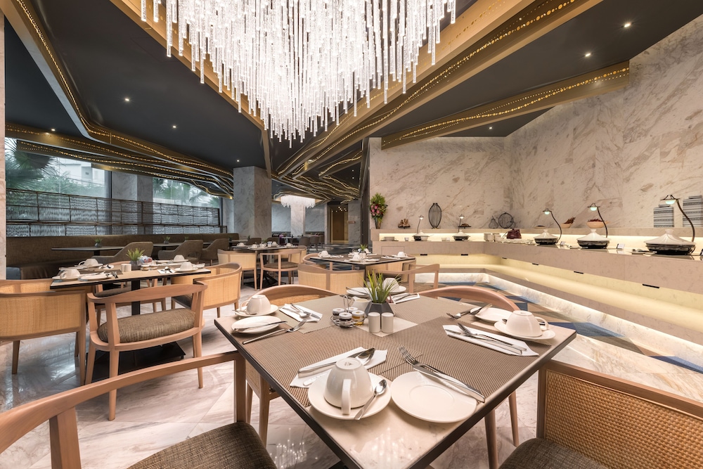 Mytt Hotel Pattaya — Restaurant & bars in Pattaya, Chonburi