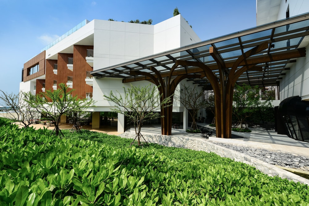Veranda Resort Pattaya MGallery — Hotel building in Pattaya, Chonburi