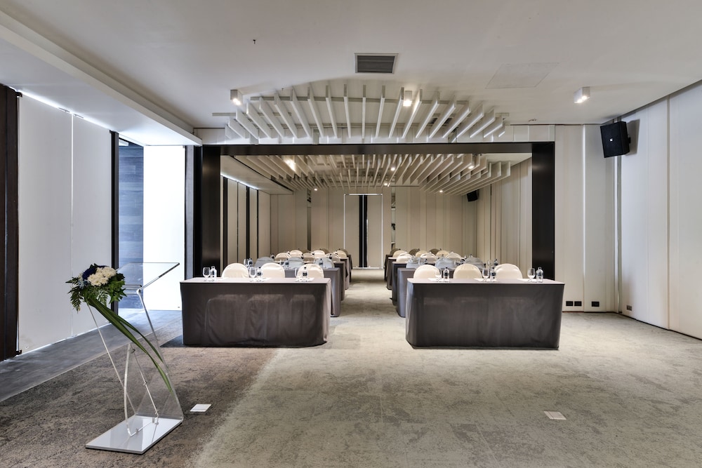 Veranda Resort Pattaya MGallery — Hotel building in Pattaya, Chonburi