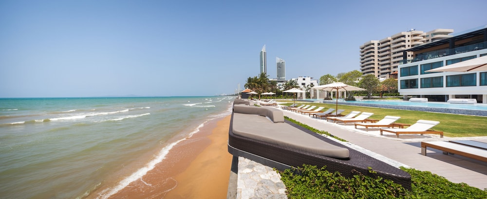 Veranda Resort Pattaya MGallery — Beach in Pattaya, Chonburi
