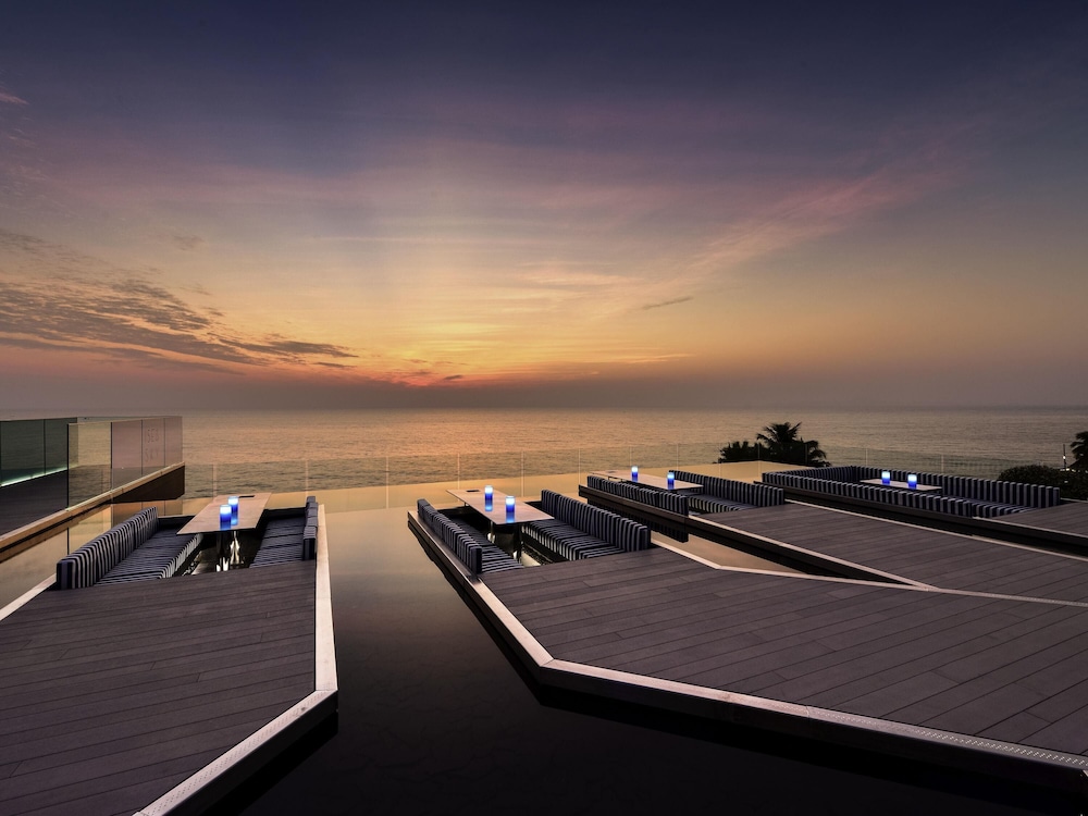 Veranda Resort Pattaya MGallery — Swimming pool in Pattaya, Chonburi