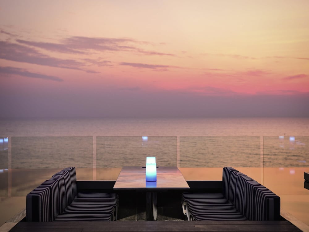 Veranda Resort Pattaya MGallery — Restaurant & bars in Pattaya, Chonburi