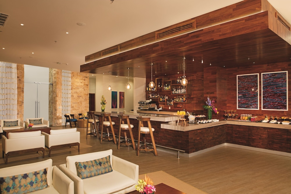 Secrets Riviera Cancún All Preferred - Adults Only - All inclusive — Restaurant & bars in Puerto Morelos, Quintana Roo