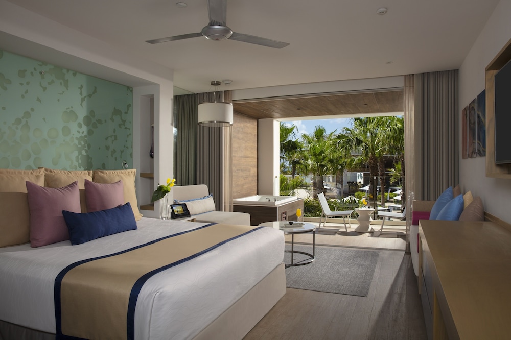 Secrets Riviera Cancún All Preferred - Adults Only - All inclusive — Hotel rooms in Puerto Morelos, Quintana Roo
