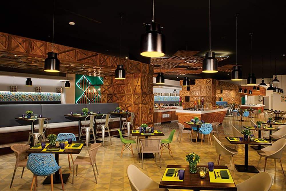 Secrets Riviera Cancún All Preferred - Adults Only - All inclusive — Restaurant & bars in Puerto Morelos, Quintana Roo